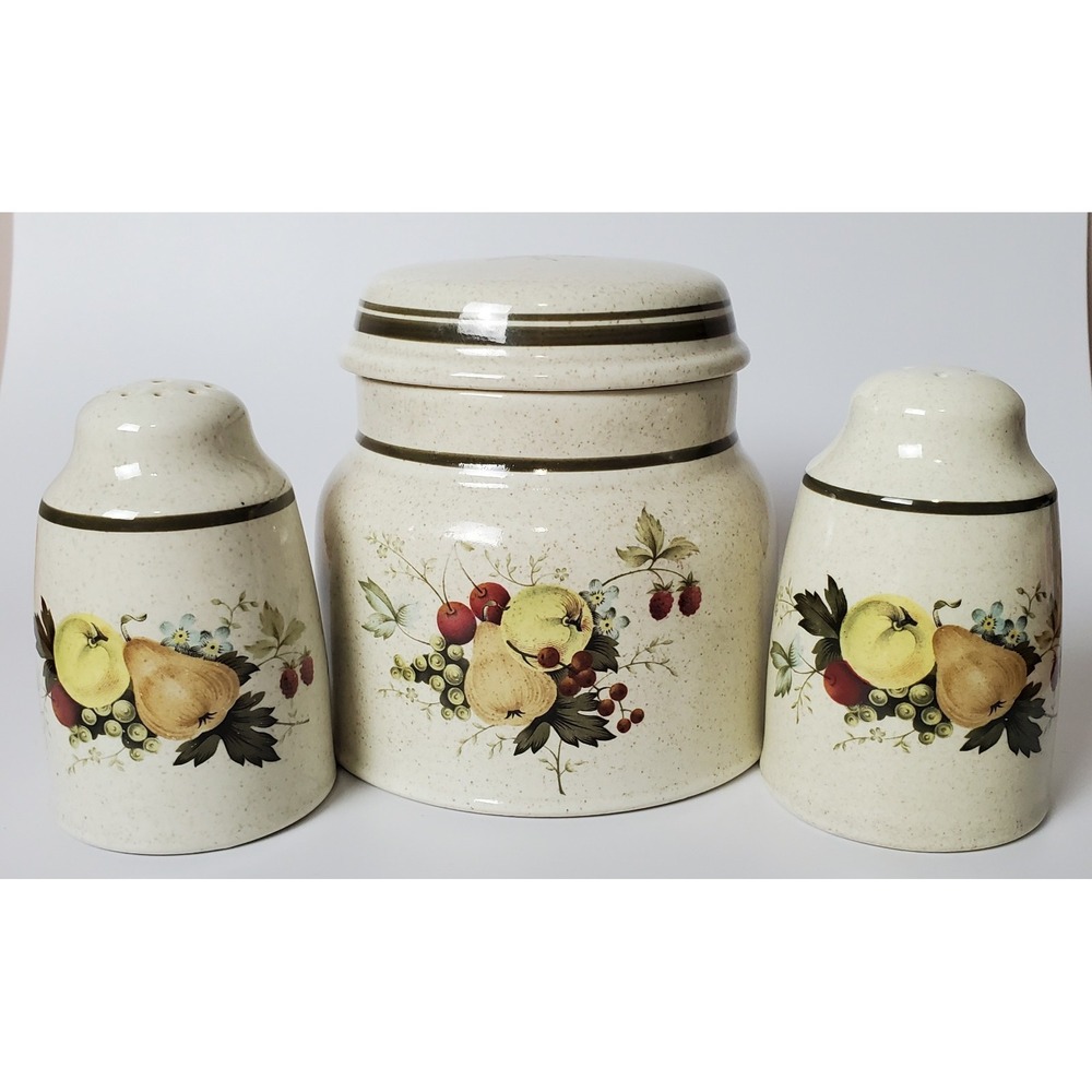 1977 Royal Doulton‎ Lambethware Cornwall Salt Pepper Shakers Sugar Fruit Berries